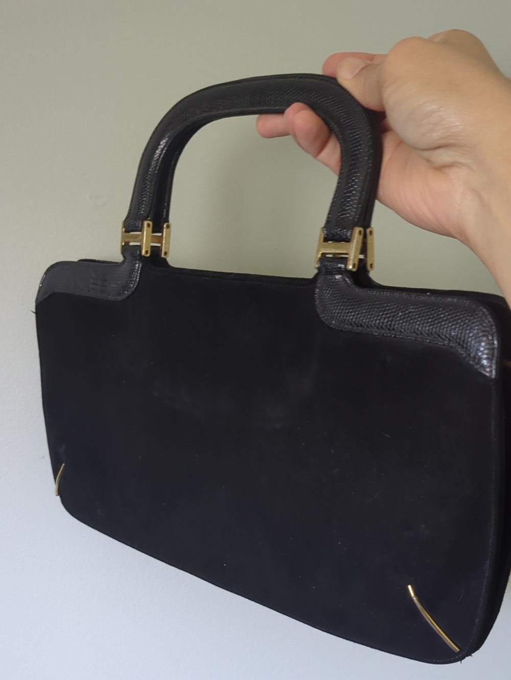 Saks Fifth Ave Vintage Black Handbag Gold Trim - Picture 9 of 11